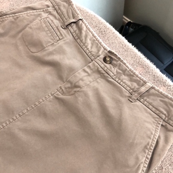 OLD NAVY KHAKI SKIRT WITH POCKETS SIZE 6 - Picture 2 of 7